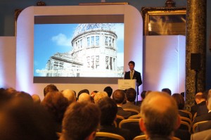 Governor Yuzaki gives a presentation about Hiroshima