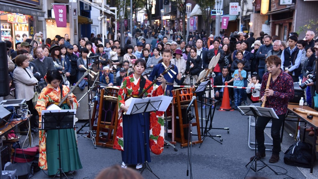 Kagurazaka Street stage O-edo Tour